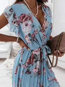 Ruffled short-sleeved V-neck digital-print dress for women - suitable for festivals, parties and trips.