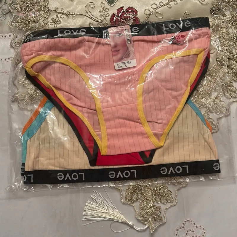 Footsteps panties