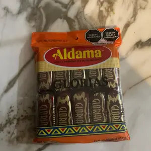 Aldama Glorias (10ct) are chewy, creamy, and nutty caramels made from goat’s milk