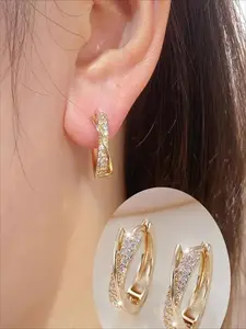 S925 silver elegant round earrings for women - Exquisite and compact luxury design, inlaid with shiny 3A synthetic zircon, suitable daily wear and parties, gift giving, novel earrings, female jewelry, Versatile Earrings, Stud Earrings Jewelry