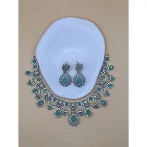 Mila Mint AD Necklace Set
