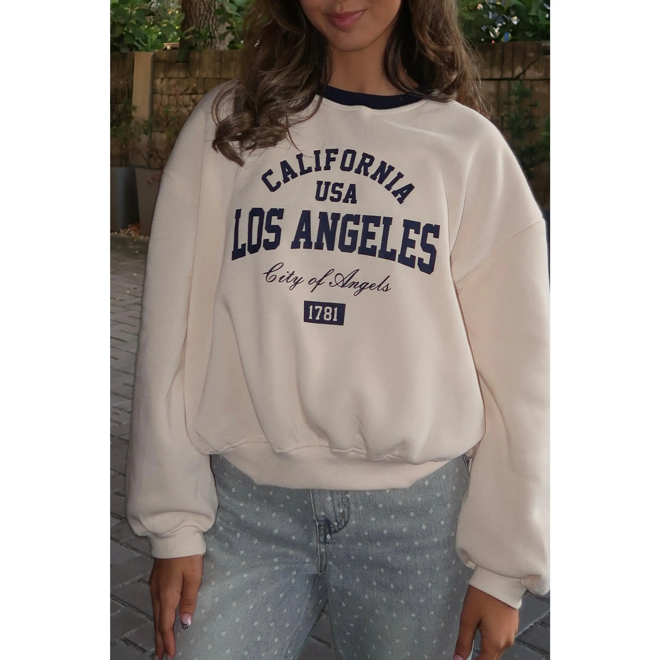 Cream/ Navy Los Angeles Sweatshirt