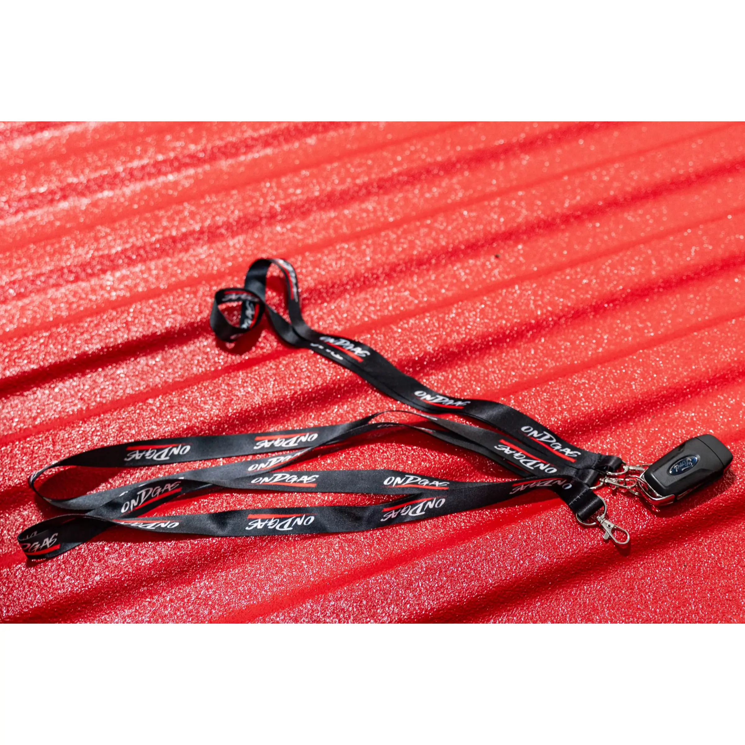 25 Entries: ONDGAS Lanyard