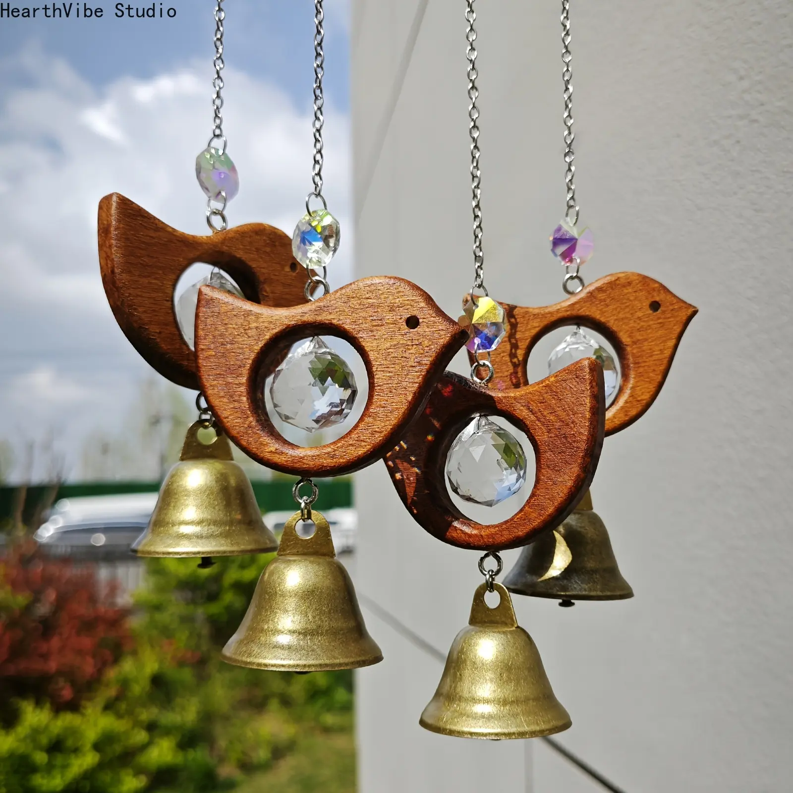 Retro Bird Wooden Chimes, Hanging Crystal Suncatcher with Metal Bells, All Seasons Outdoor Decor for Garden, Mother's Gift