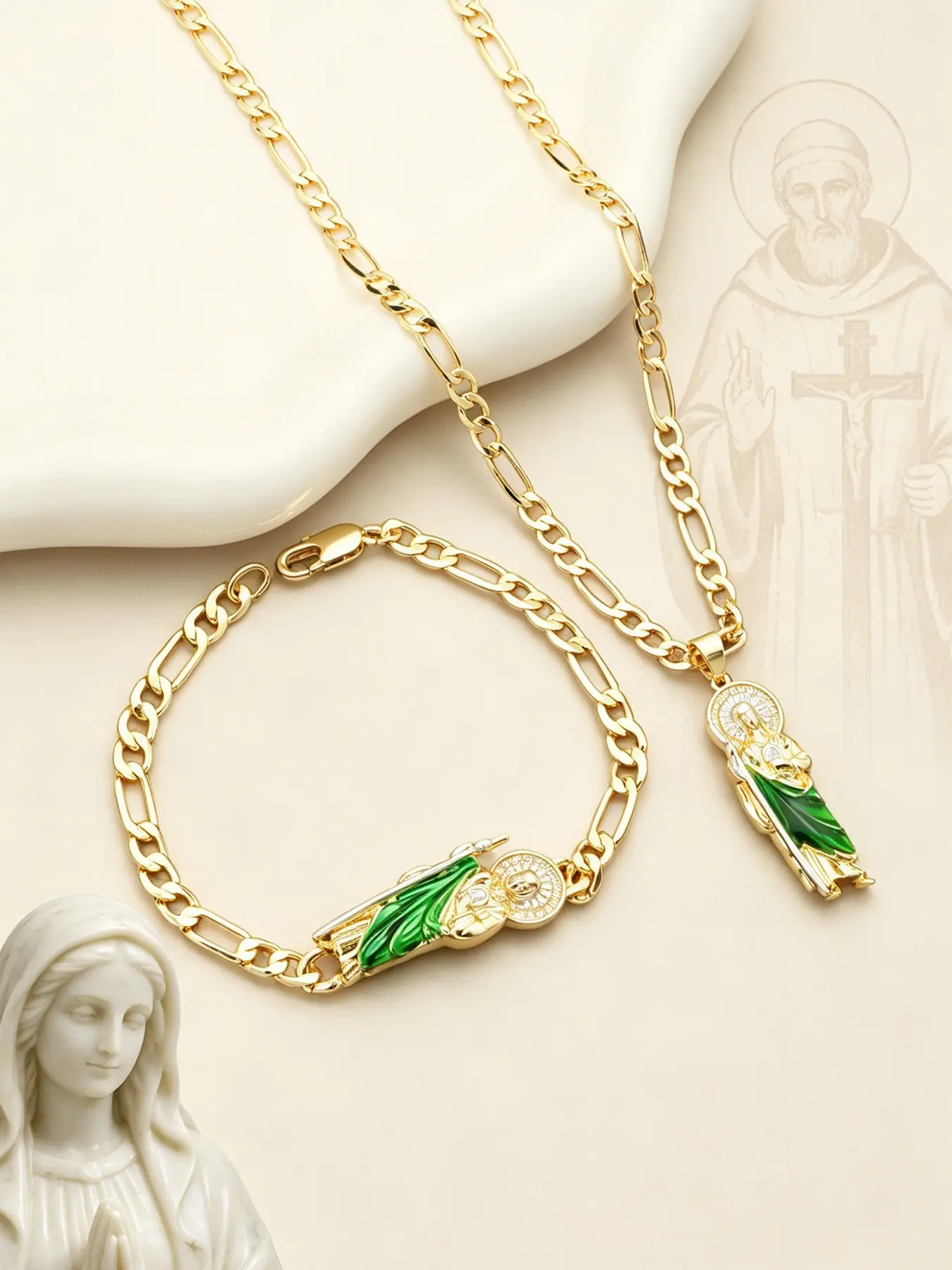 1set/2pcs San Judas Tadeo Necklace Bracelet Set, Green Enamel Saint Jude Pendant Figaro Chain, Religious Jewelry for Men Women, Catholic Christian Faith Gift, Popular in Latin America & USA, Zircon Inlaid Patron Saint Amulet Accessories