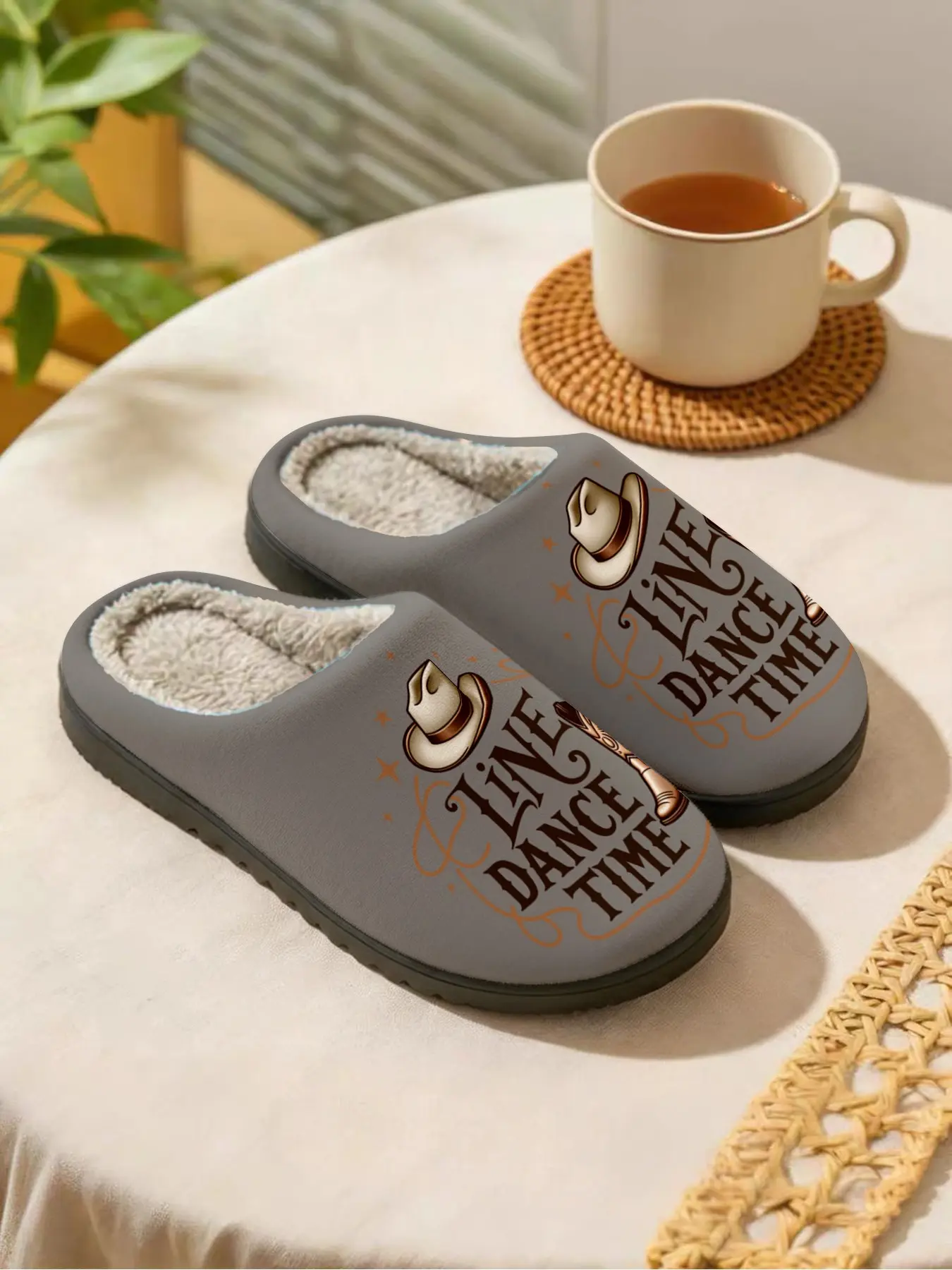 Cowboy Hat & Boot Slogan | Western Retro & Cheerful 1 Pair Faux Fur Lined Non-Slip Home Plush Slippers For Men & Women (Autumn/Winter)