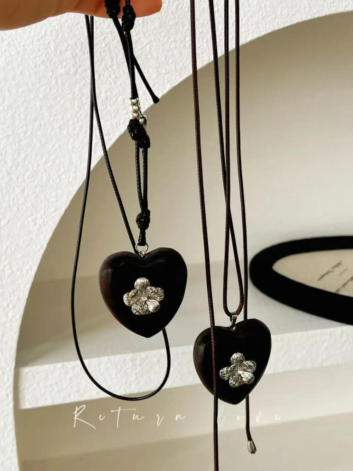 Trendy Wax Rope Necklace with Wooden Flower and Heart Beads, Unique Design for Casual, Chic Statement Jewelry Love Heart Necklace