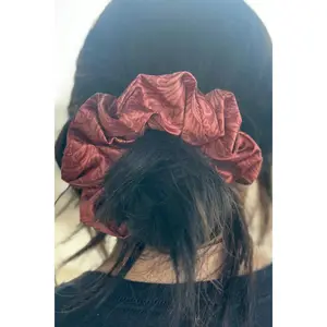Sterling Kreek Country Road Scrunchie
