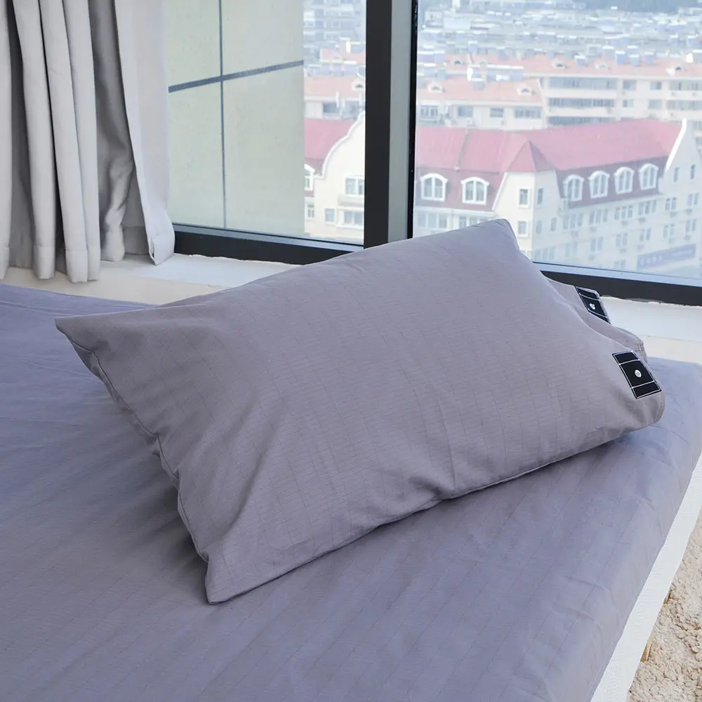 Grounding Pillowcase with15 Ft Grounding Cord 20x30in (Gray)