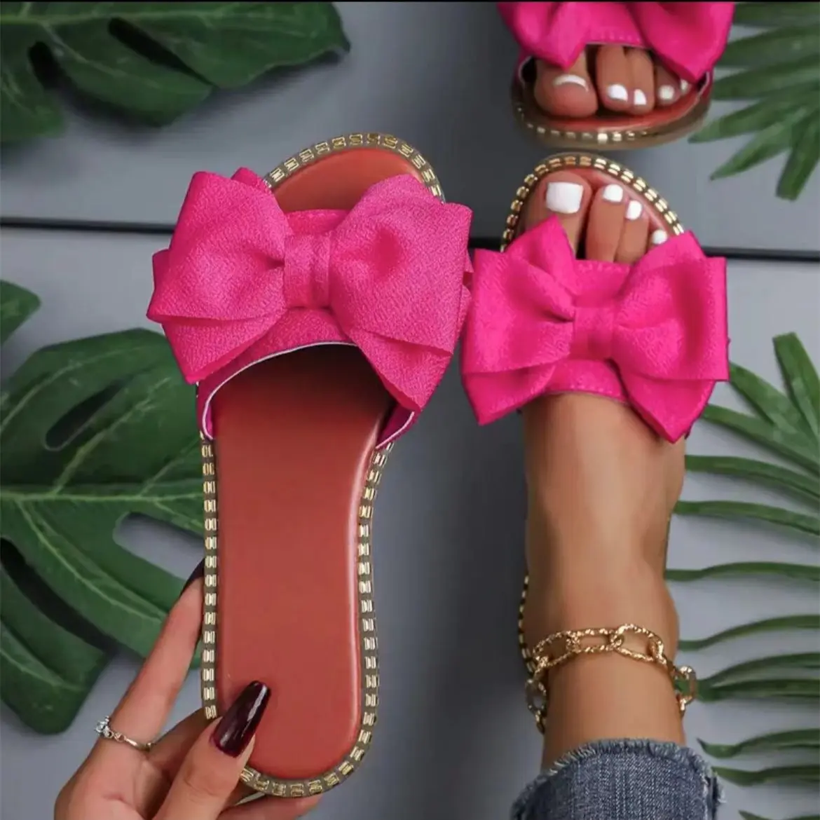Women’s Rhinestone Bow Slide Sandals Flat Open Toe Summer Casual Beach Slippers