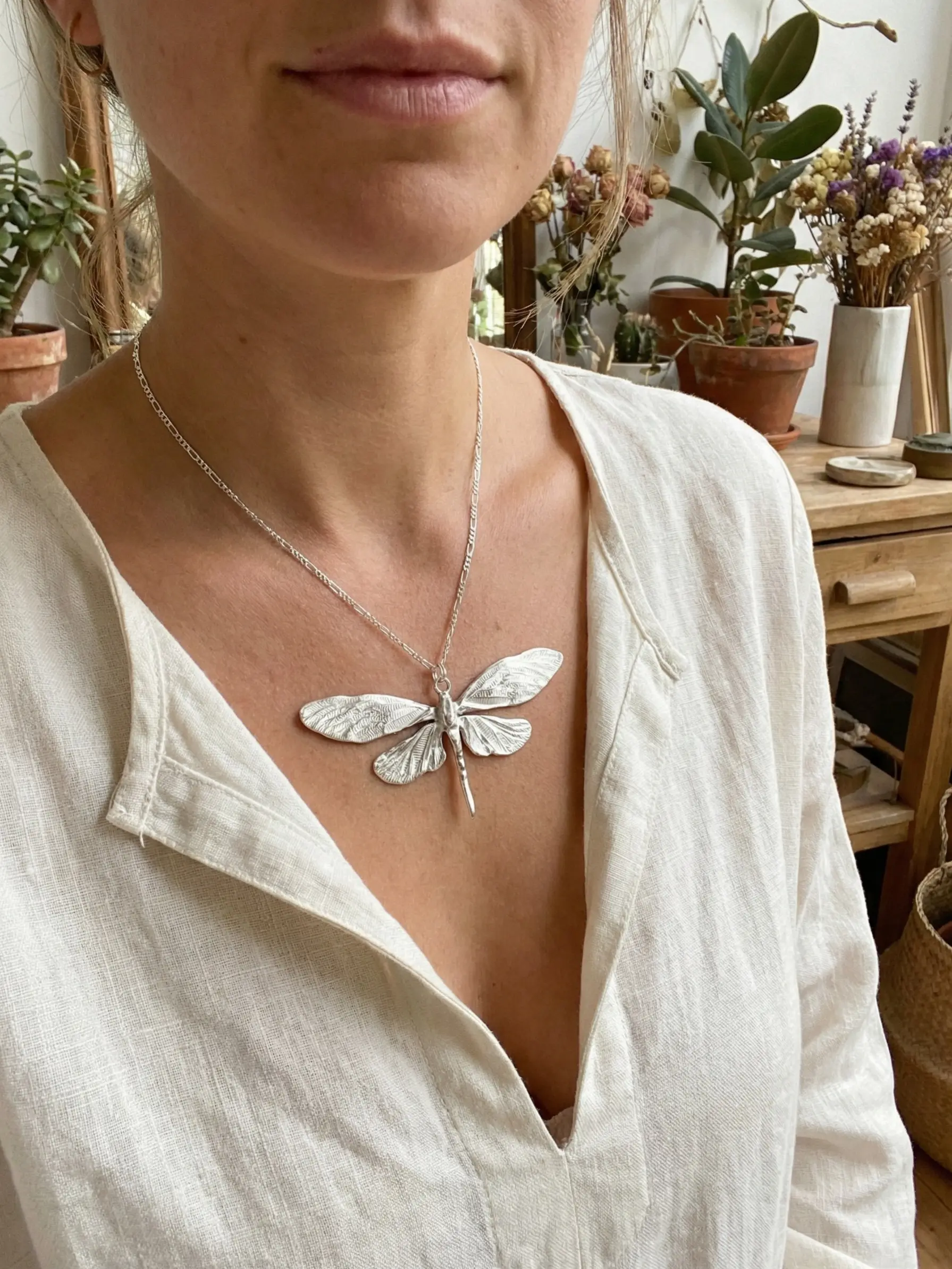 Women's Bohemian Dragonfly Textured Wings Pendant Necklace, Silver Color Alloy Chain, Punk Style, Perfect for Daily Wear, Beach, Music Festivals