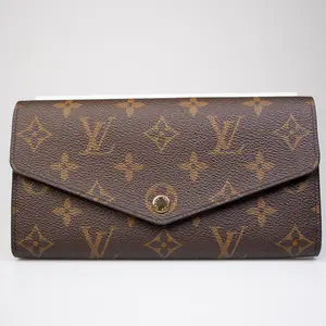 Pre-owned Louis Vuitton canvas Small Leather Goods Monogram Sarah Wallet L26031072