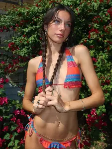 New Women's Two-Piece Bikini Set, Halter Neck Ruffled Top + Side Tie Triangle Pants, Bohemian Print Fashion, Beach Swimwear Vacation, High Cut Bottom, Sleeveless Swimsuit