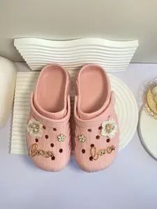 Women's Fashionable Flower & Letter Design Breathable Lightweight Clogs, Casual Comfortable Home Slippers, Summer Beach Slippers, Two Ways To Wear Shoes for Indoor & Outdoor, Girl