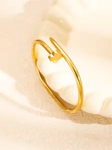 Fashionable and Personalized Nail Bracelet, Gold-Plated, Versatile Four-Leaf Clover, Simple Bangle, European and American High-End Light Luxury Titanium Steel Bracelet