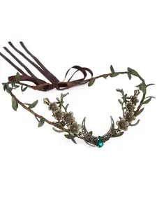 Handmade woodland fairy crown fairy flower headpiece moon flower circle forest headpiece for ladies and girls during the Renaissance period Halloween role-play party photo prop in bronze green color