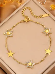 1 fashionable retro classic five pointed star studded diamond bracelet, made of 304 stainless steel material jewelry, suitable for daily fashion matching, suitable for Thanksgiving, Mother's Day, New Year gifts and Valentine's Day