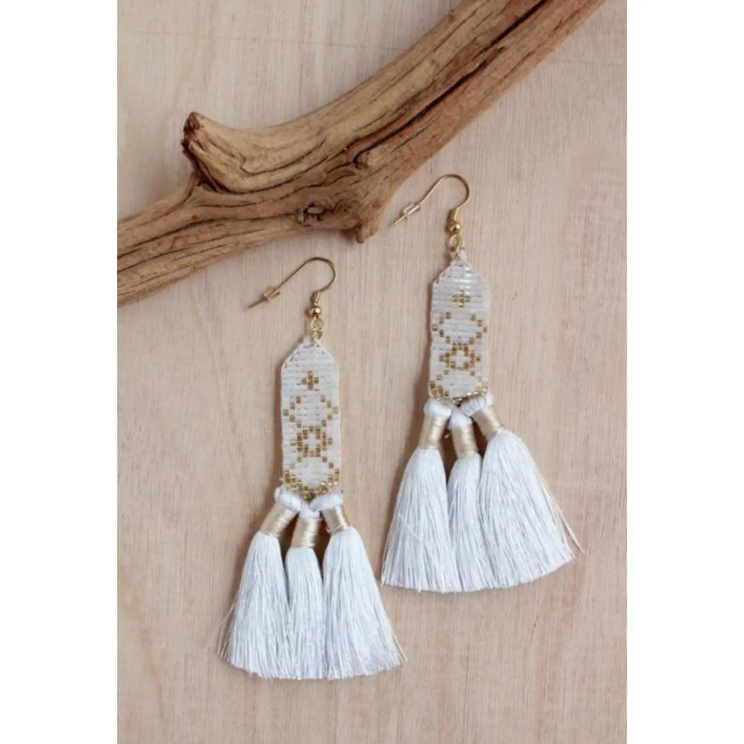 Brickstitch Tassel Earrings-White