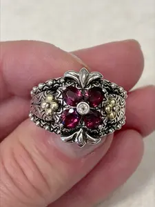 Vintage Zircon Flower Ring for Women, Elegant Retro Style Party Jewelry, Unique Personality Gift, Chic Antique Design