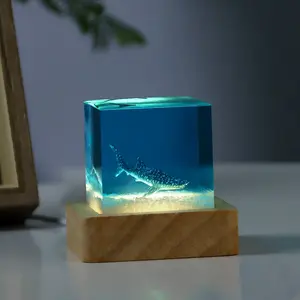 Whale Resin Lamp, Ocean Theme Creative Decorative Night Light, USB Powered Soft Glow Energy Saving Bedroom Bedside Lamp, Ideal Gift
