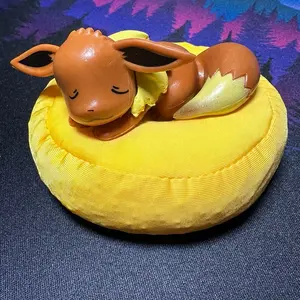 Pokemon Eevee Sleeping Figure