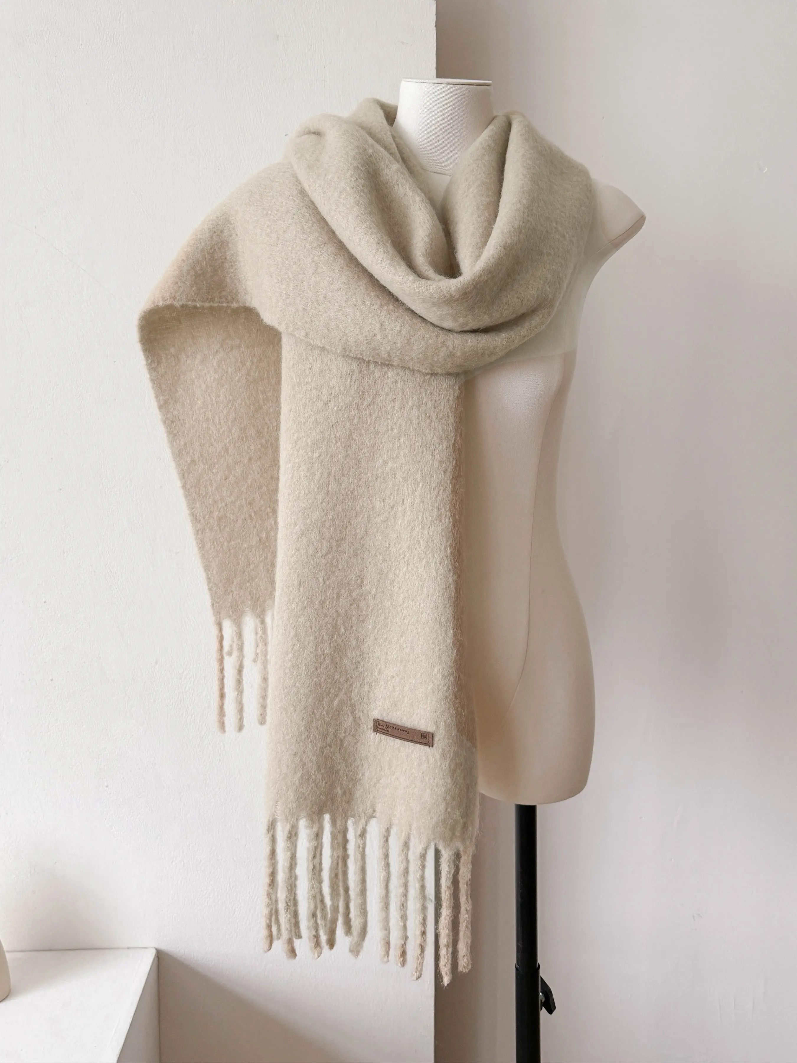 Women's & Men's Soft Thick Wool Neck Scarf, Knitted Scarf, Casual Fitted Design, Fall Winter Fashion Accessory, Fashion Neck Shawl, Warm Daily Wear for Him Her