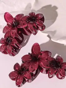 Elegant Burgundy Floral Shark Claw Clip, Cute Daisy Design, Perfect for Parties & Events, Stylish Women's Hair Accessory, Flower Hair Clips