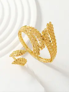 Fashionable Women's Matching Jewelry Set with Copper Bracelet and Ring, Elegant Accessories Inspired by Split Leaf Design for All Occasions