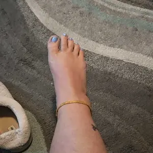 UVPYRUX Cuban Link Bracelet Iced Out Miami Gold Plated Hip Hop Prong Diamond Bracelet with Giftbox Cuban Link Anklets for Men Women