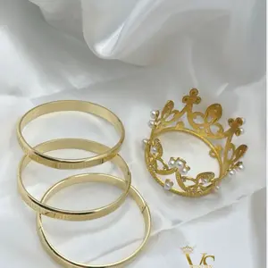 Valdes Luxury  14K Gold Plated Fashion Bangle Bracelet – Size 7.5 – Luxury Everyday Wear Jewelry