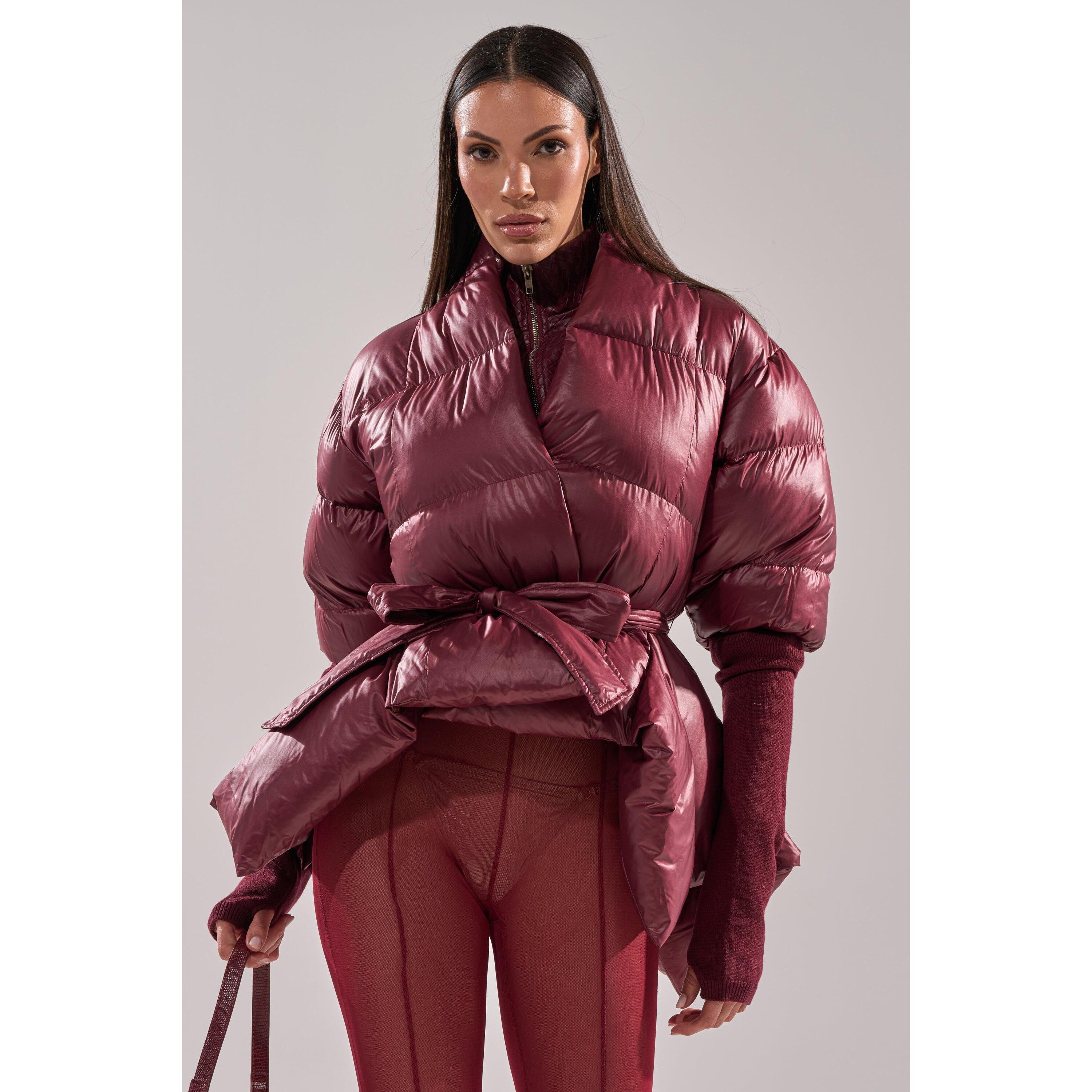 RIB SLEEVE PEPLUM PUFFER IN BURGUNDY