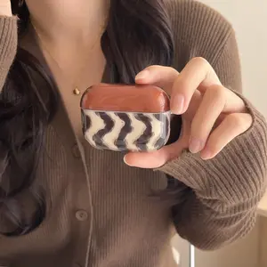 Wave Pattern Earphone Case, Decorative Earphone Protector Cover, Earphone Protective Case Compatible with AirPods