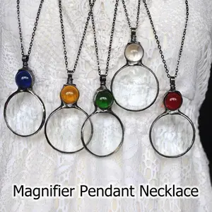 Magnifying-Glass-Necklace |   Functional Vintage Reading Lens Pendant, Ideal for Book and Newspaper Reading, Crafts, Needlework |   Perfect Gift for Grandma and Mother, Suitable for All Seasons and Daily Occasions, Made of Zinc Alloy