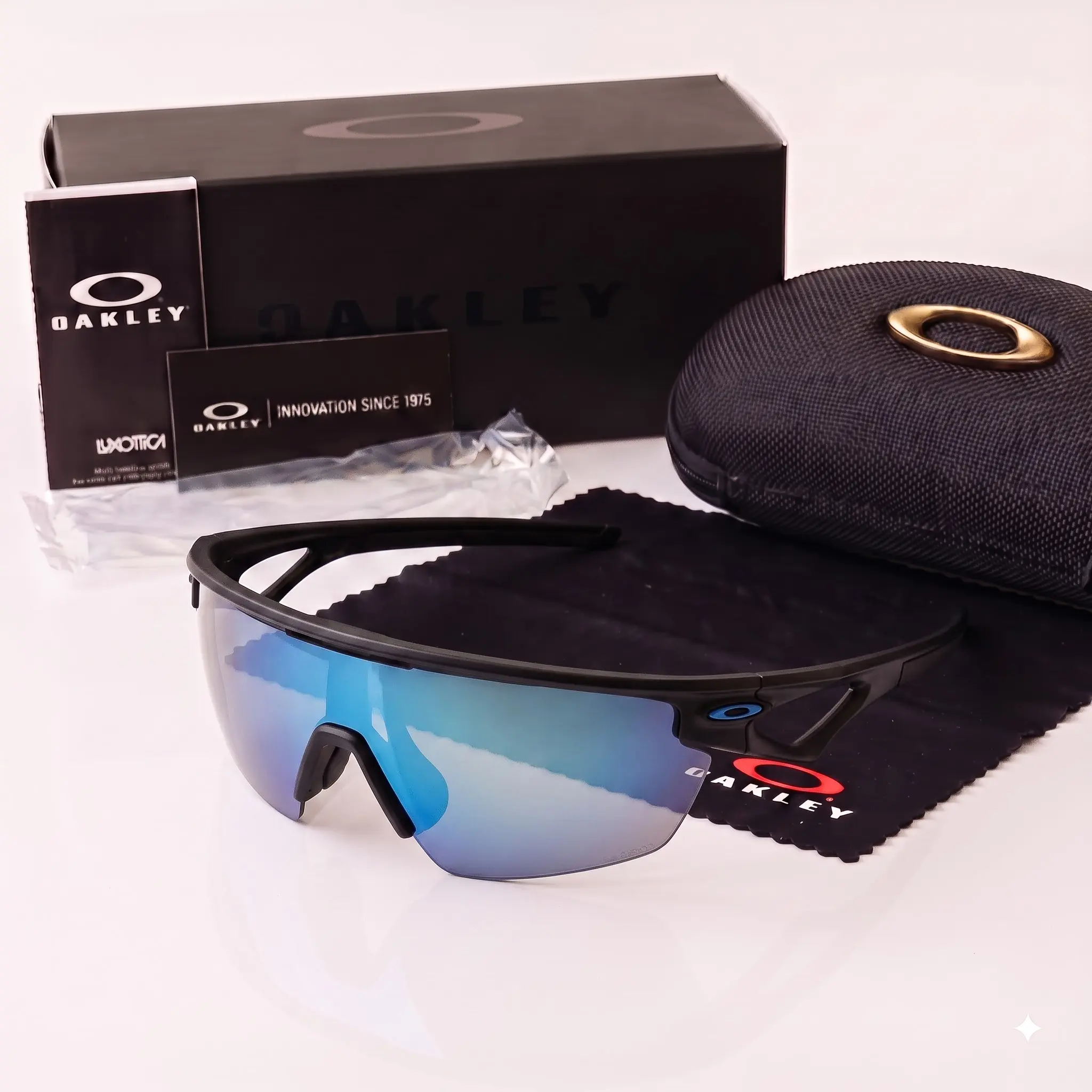 [Buy 2 get 1] Oakley Road Cycling Sunglasses Sport Shield Lens Lightweight Outdoor Glasses for Active Men Women