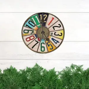 Round Metal Sign, Multi-functional Family License Plate Clock, Hanging Decor for Home Bar, Coffee Shop, Christmas Decor