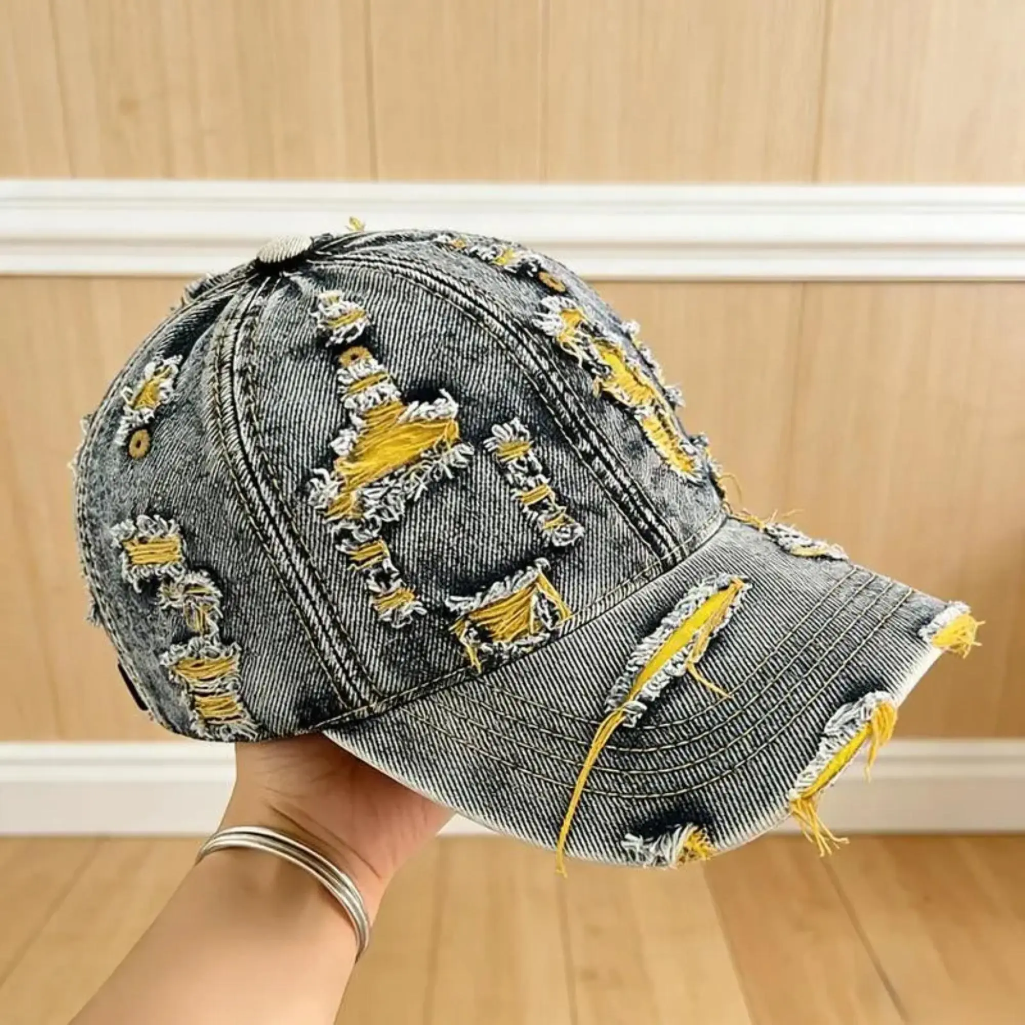 Retro Washed Ripped Denim Baseball Cap for Men, Trendy Distressed Casual Sun Hat with UV Protection, Lightweight Breathable Design, Perfect for Outdoor Activities, Daily Commute, Hiking, Travel & All-Casual Daily Wear