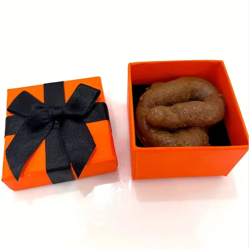 Surprise Gift Box with Prank Toys, Prank Gag Gift, Lifelike Realistic Fake Poop Feces Set, Design, Fun, Amusement, Playful Humor Laugh, Perfect for Halloween, Christmas, Birthday, Valentine's Day