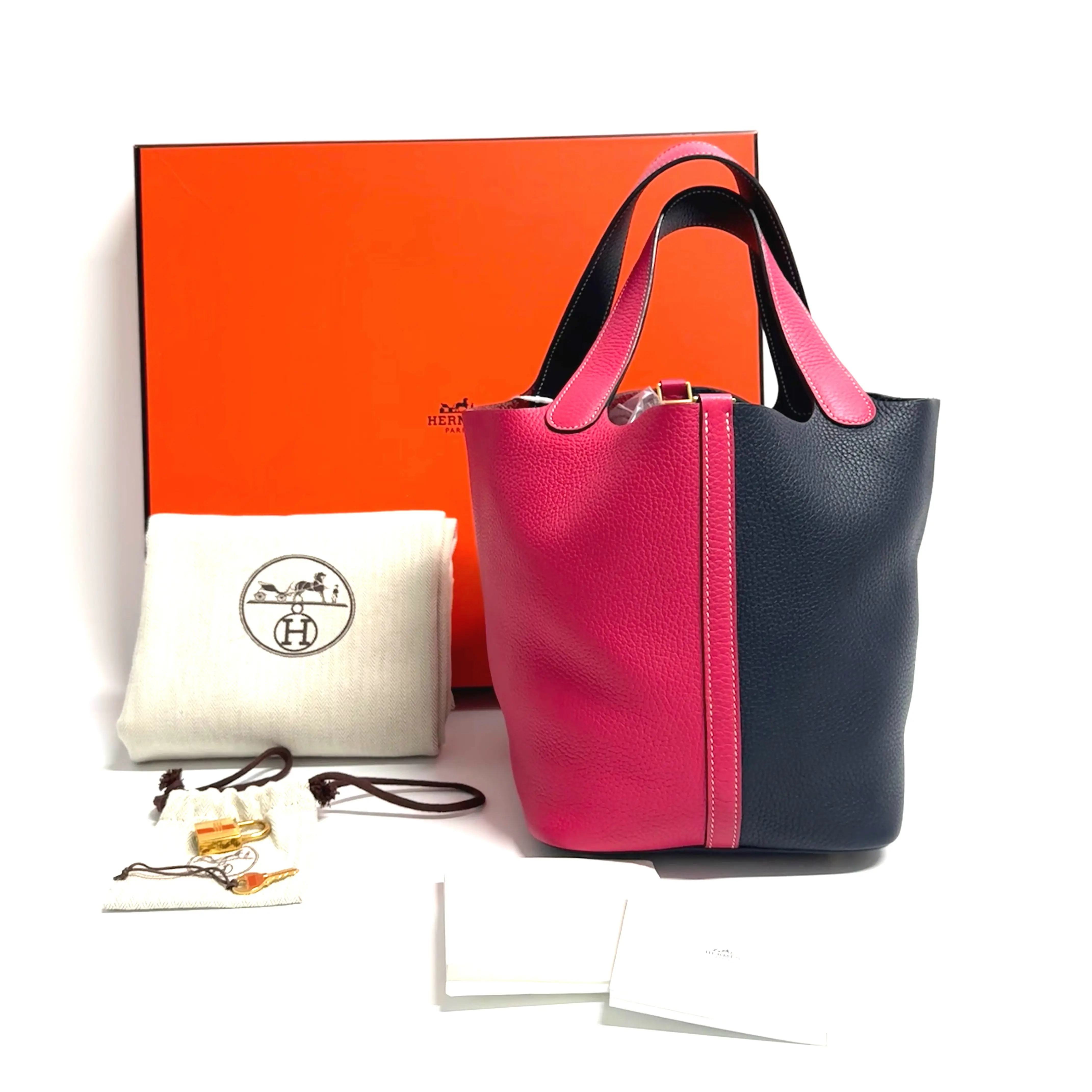 Pre-owned HERMÈS Picotin Lock 18 Bleu Nuit & Rose Extreme Clemence Leather Gold Hardware Two Tone Handbag 2017 Base Length Approx 18cm Item No.N23892284
