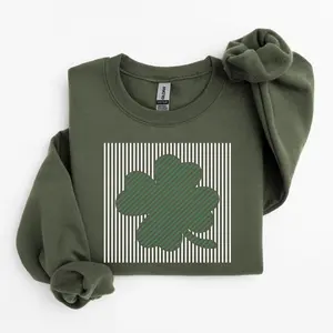 Vintage Shamrock Sweatshirt, St. Patrick’s Day Sweatshirt,  Lucky Clover Sweatshirt, Festive Green Crewneck. - EVA RAMOS