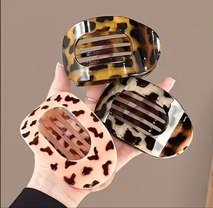 Round Flat Claw Hair Clips Set in Leopard Print Design for Stylish Hair Accessories-set of 3 Versatile Practical Easy to Use Secure Hold Without Damaging Hair