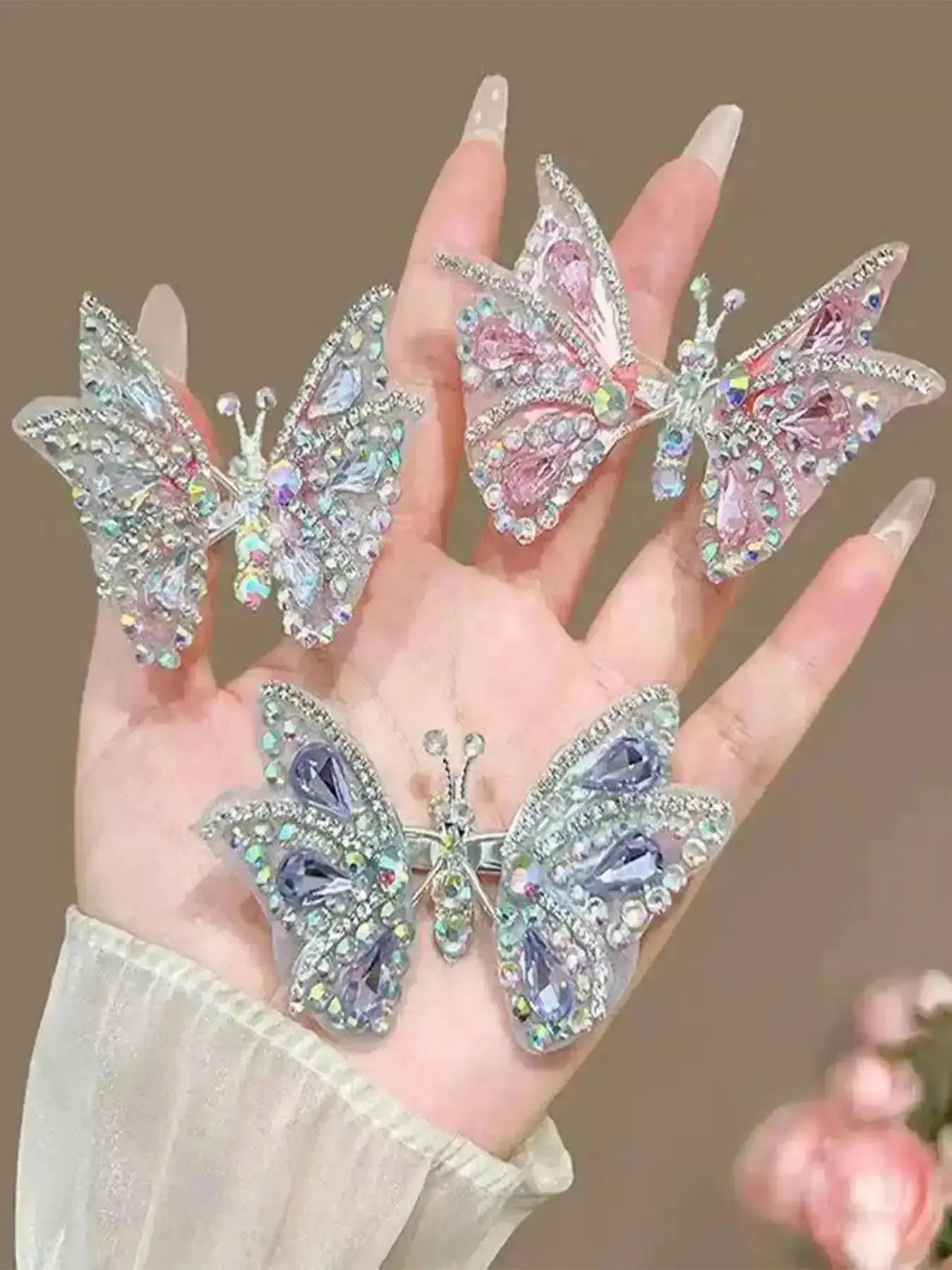 2026 New Model Handmade 3D Moving Butterfly Hair Clips with Gift Box Included, Perfect Christmas Spa Headband Accessory, High-Quality Grip Design, Unique Super Cute Exquisite Stunning Elegant Wedding Chic Couple Band For