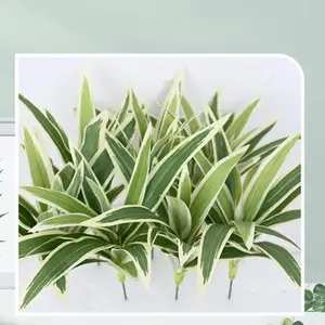 4 pieces of artificial ferns, UV-resistant outdoor faux plants with realistic texture. There are a total of 60 leaves. These weather-resistant artificial shrubs are ideal for decorating gardens, porches, homes and offices.