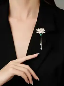 Women Minimalist Zircon Lotus Flower Brooches, Exquisite Anti-Glare Jewelry, Perfect Gift for Parties & Special Occasions, Flower Brooch Pin