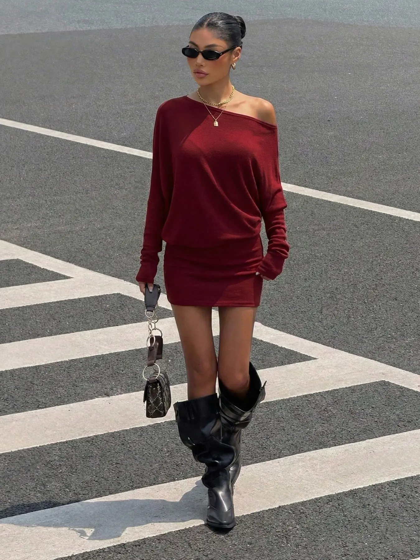 Women's Asymmetrical Shoulder Long Sleeve Dress, Fitted Short Dress for All  Seasons, Summer, Casual Y2K Street Style, Soft Stretchy Knitwear,  Womenswear, Lady - TikTok Shop