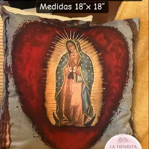 Almohada Virgencita de Guadalupe Medidas 18"x 18"