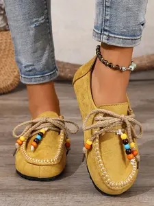 Retro suede shallow mouth single shoes for women, ethnic style bead flat bottomed single shoes, gentle upper, lightweight and comfortable, versatile casual single shoes for daily use, available in multiple colors,