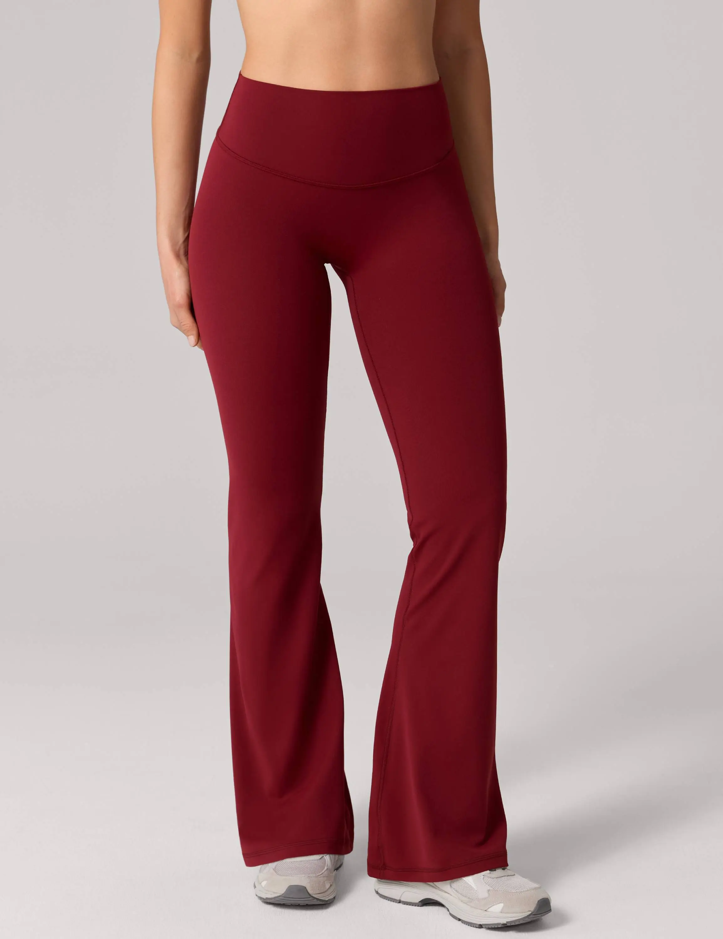 UNISSU Women's Buttery Soft High-Waisted Bootcut Yoga Pants - V-Back Butt Lift, No Front Seam, 30 in Inseam, Athletic Female Bottoms with Flare Bell Bottom Design, S, L