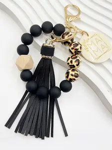 1pc Leopard silicone Beads with MAMA Wooden Charm Keychain,Ideal Mother's Day Gift Bead Wrist Key Ring PU Tassel Round Wooden Pendant Keychain Gift for Mom, Keychain Bracelet