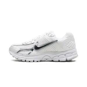 Zoom Vomero 5 WMNS "Chrome Toe" Hf7723 100