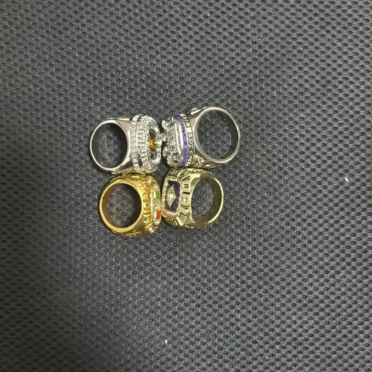 4 ring and box set
